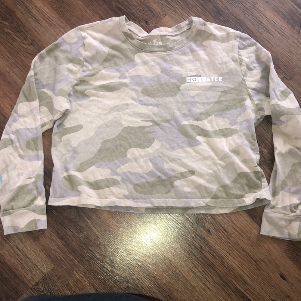 Cropped tee